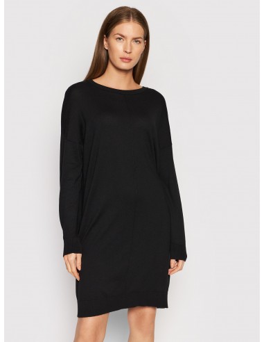 United Colors of Benetton must...