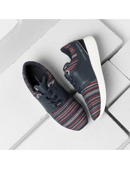 Tommy Hilfiger vabaaja jalanõud, s. 36, 41